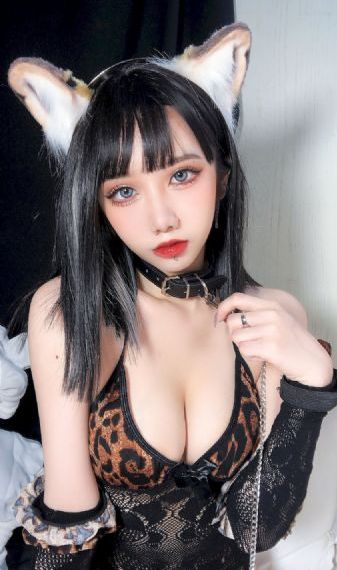 岳精品一区二区中文免费_HD影视在线观看