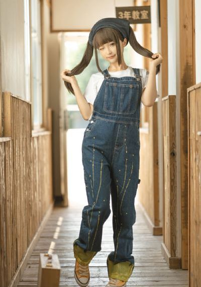 穿紧身牛仔裤美女被啪啪_BD韩语手机免费观看
